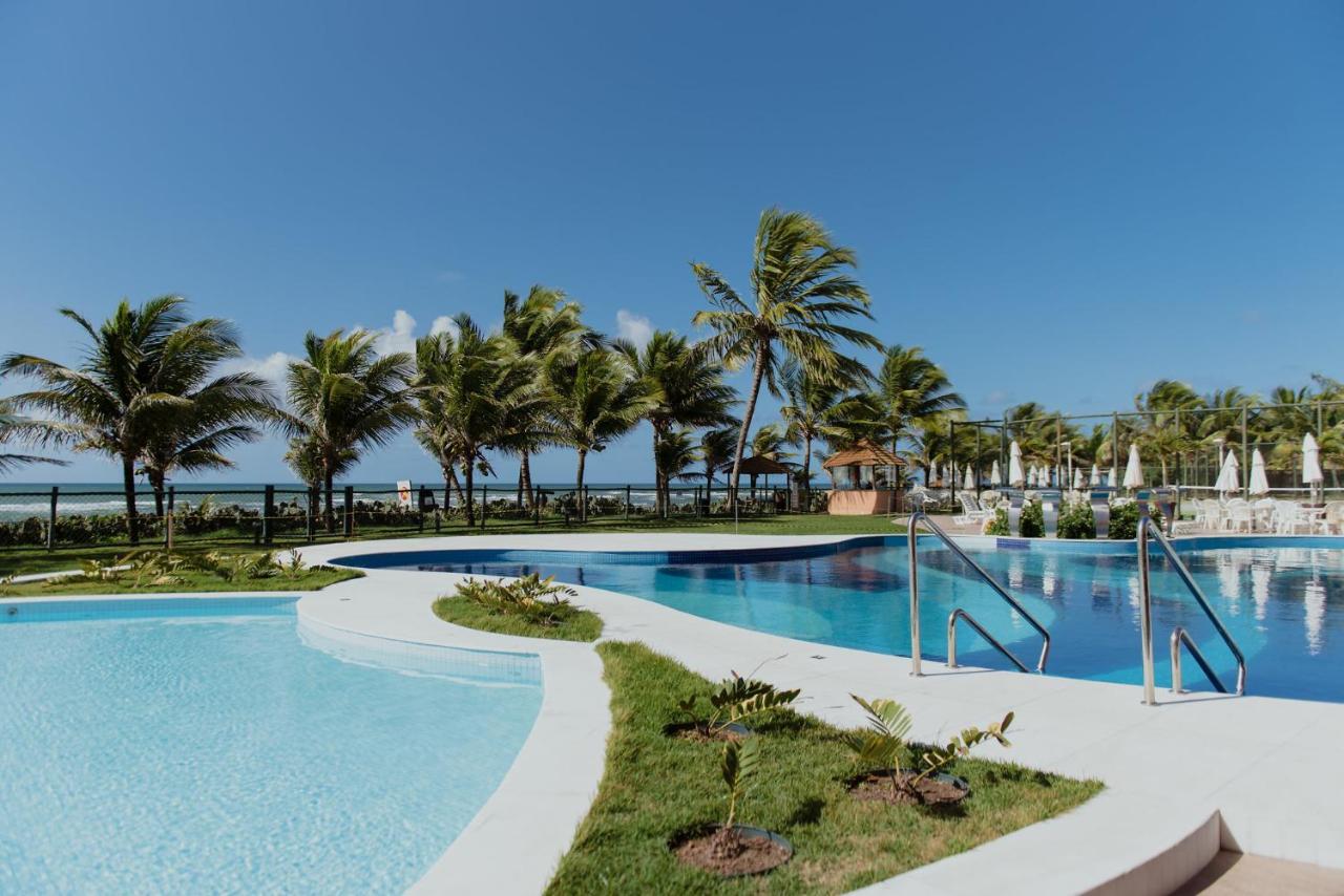 Flat Guarajuba Beira Da Praia Pe Na Areia Экстерьер фото