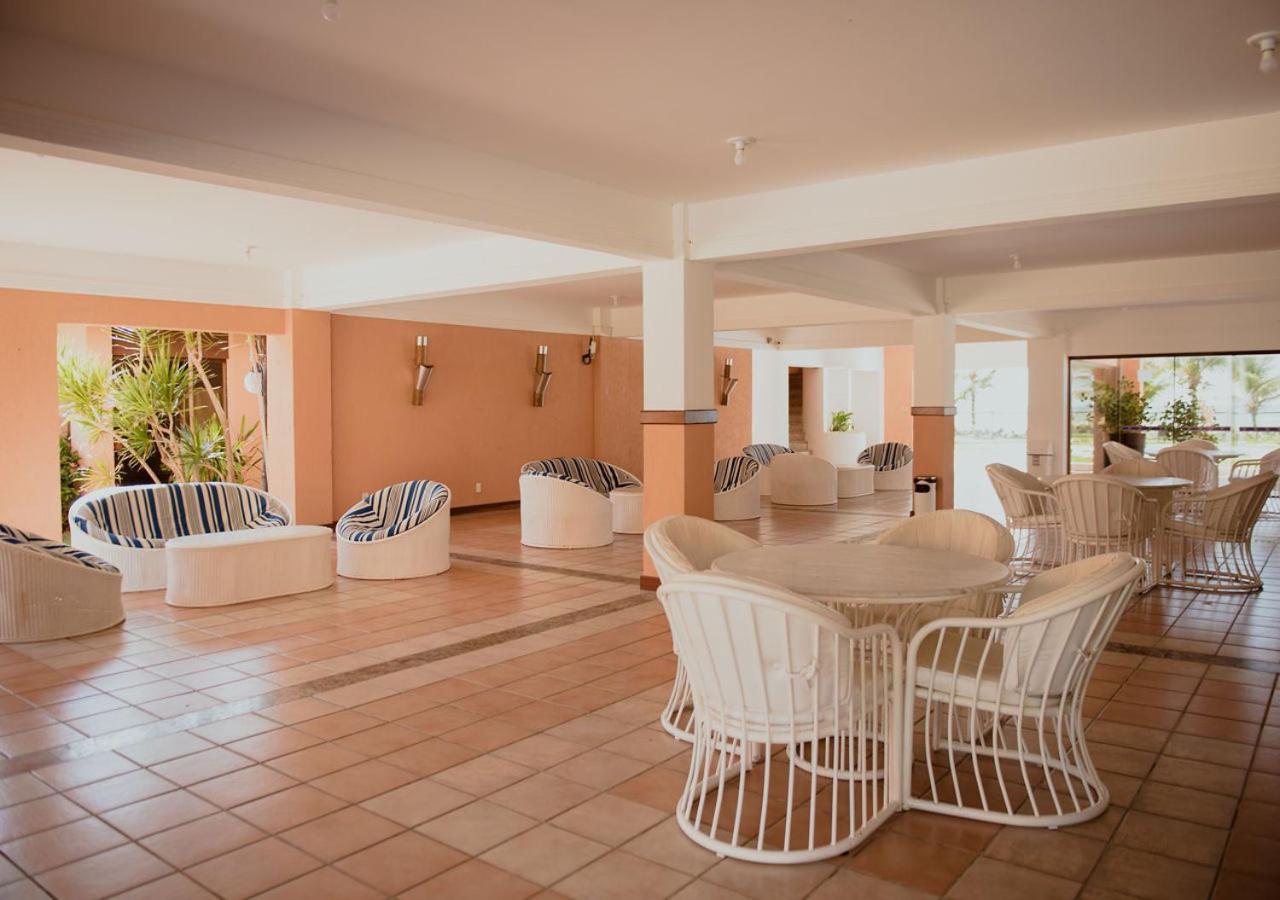Flat Guarajuba Beira Da Praia Pe Na Areia Экстерьер фото